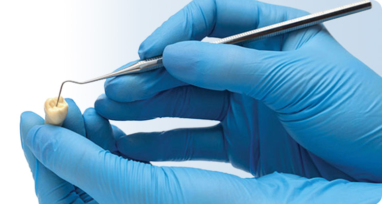 Dental crowns - Hands details