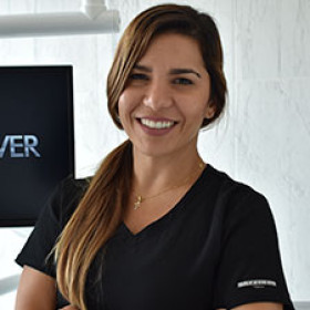 smile-makeover-playa-del-carmen-dr-claudia-mansutti