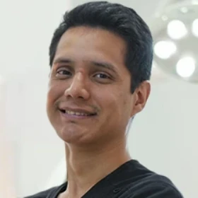 dr-hector-jesus-martinez-algodones-dental-group-best-dentists-in-los-algodones