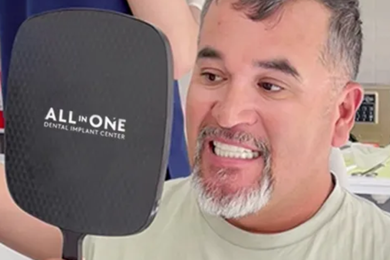 Experienced dentists offering Dental Implants in Mexico for travelers.